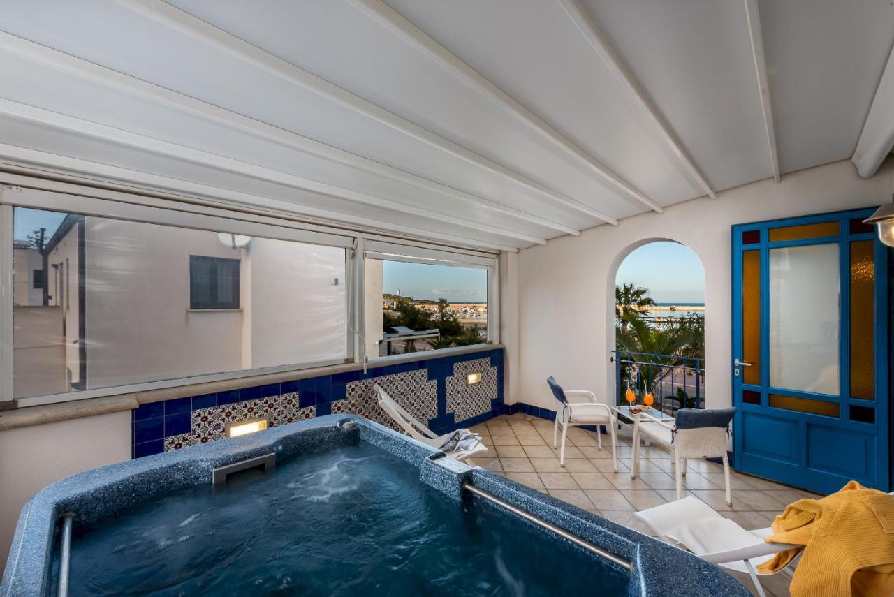 Hotel Ristorante Mediterraneo Faro سان فيتو لو كابو المظهر الخارجي الصورة