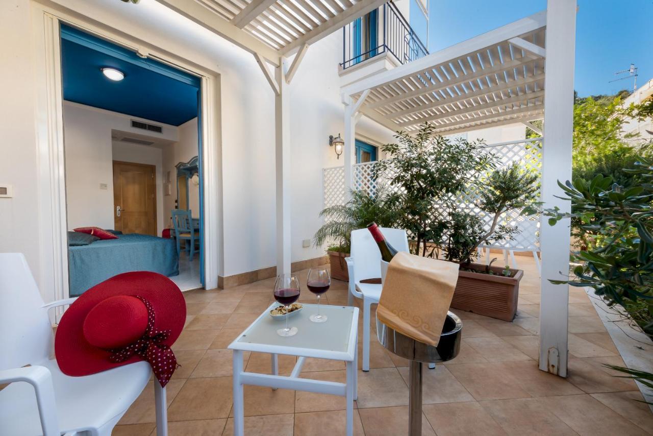 Hotel Ristorante Mediterraneo Faro سان فيتو لو كابو المظهر الخارجي الصورة