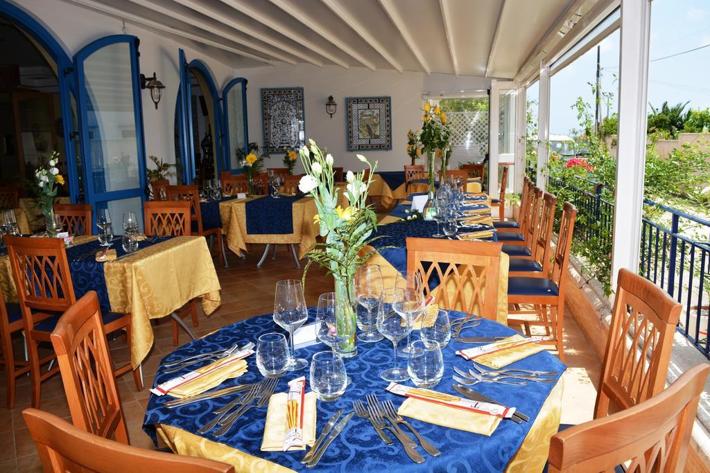 Hotel Ristorante Mediterraneo Faro سان فيتو لو كابو المظهر الخارجي الصورة
