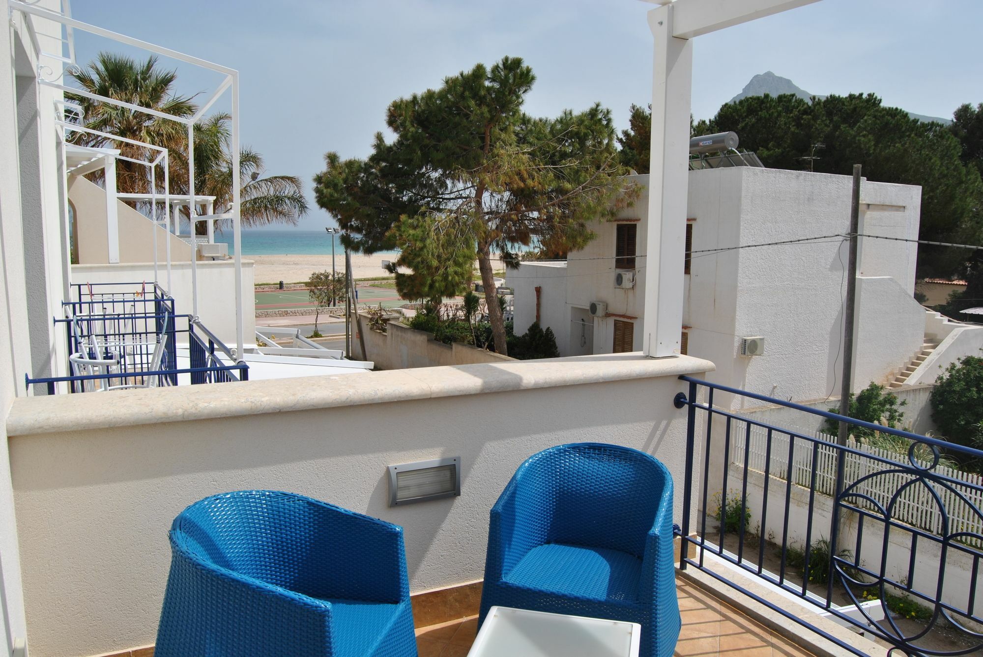 Hotel Ristorante Mediterraneo Faro سان فيتو لو كابو المظهر الخارجي الصورة